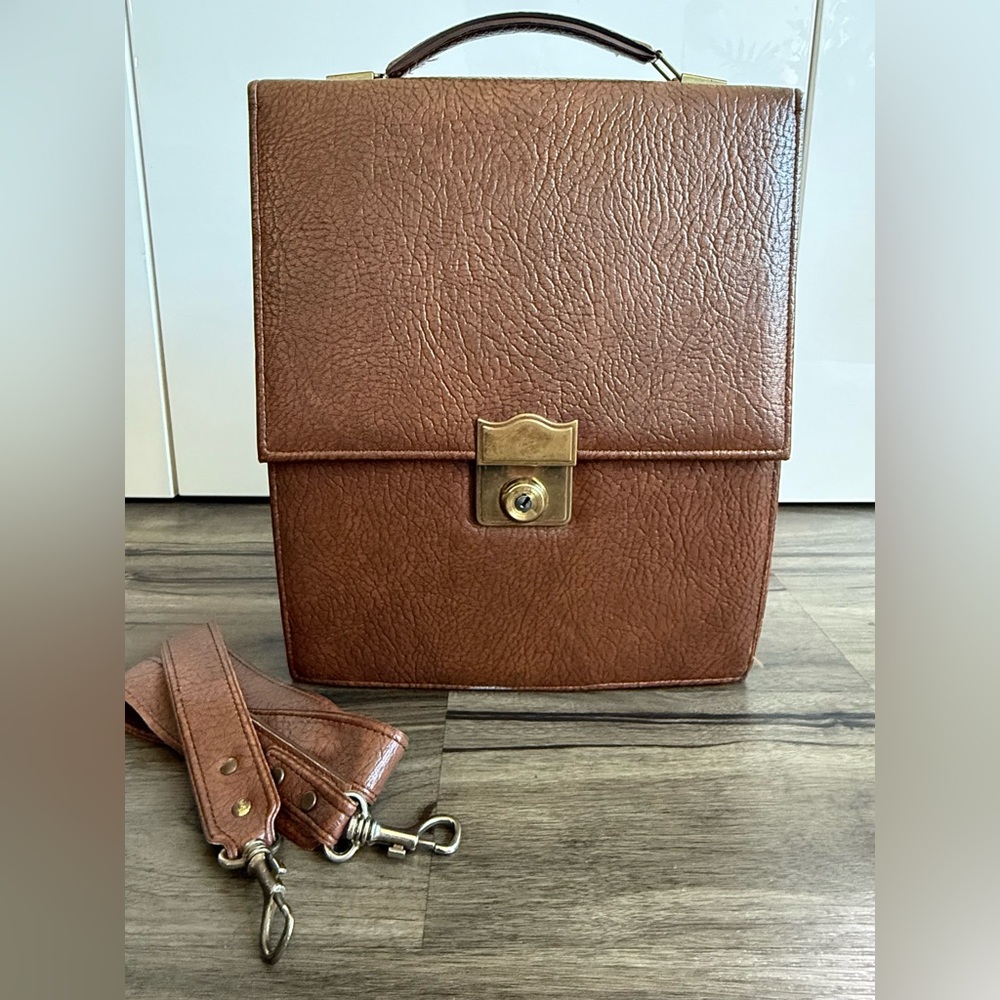 Vintage Structured Brown Leather Satchel with Brass Lock